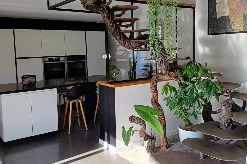 Photo of Others in Allaire