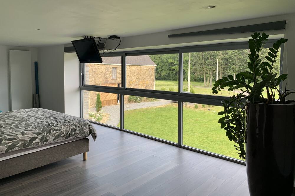 Photo of Bedroom in Allaire