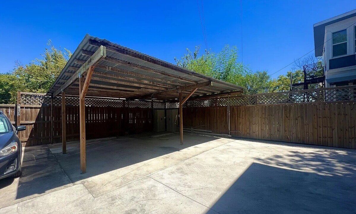 Photo of Outdoor in Midtown