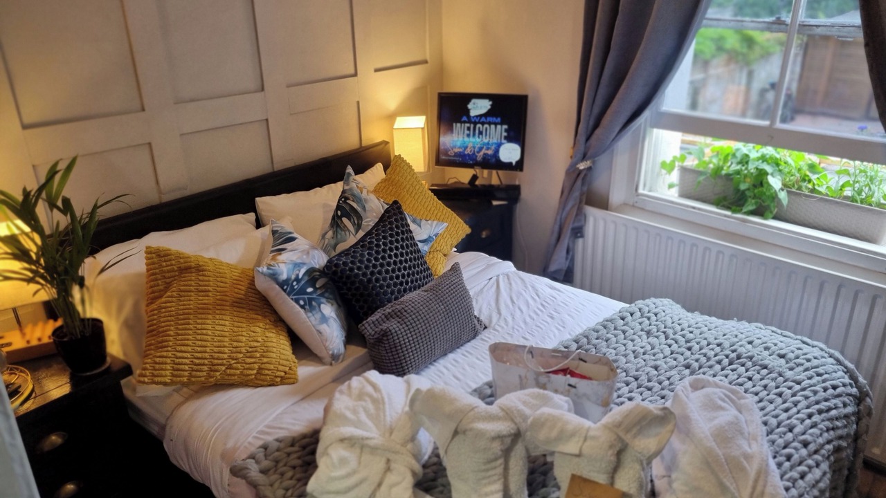 Photo of Others in Fulwell and Hampton Hill