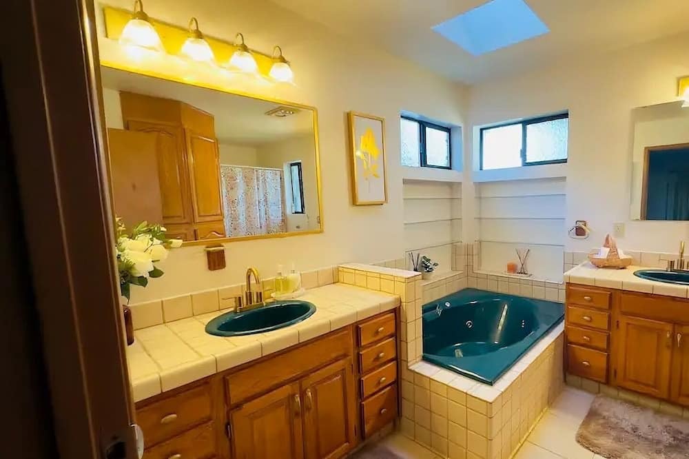 Photo of Bathroom in Willow Creek