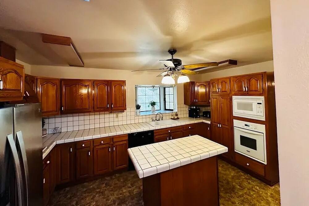 Photo of Kitchen in Willow Creek