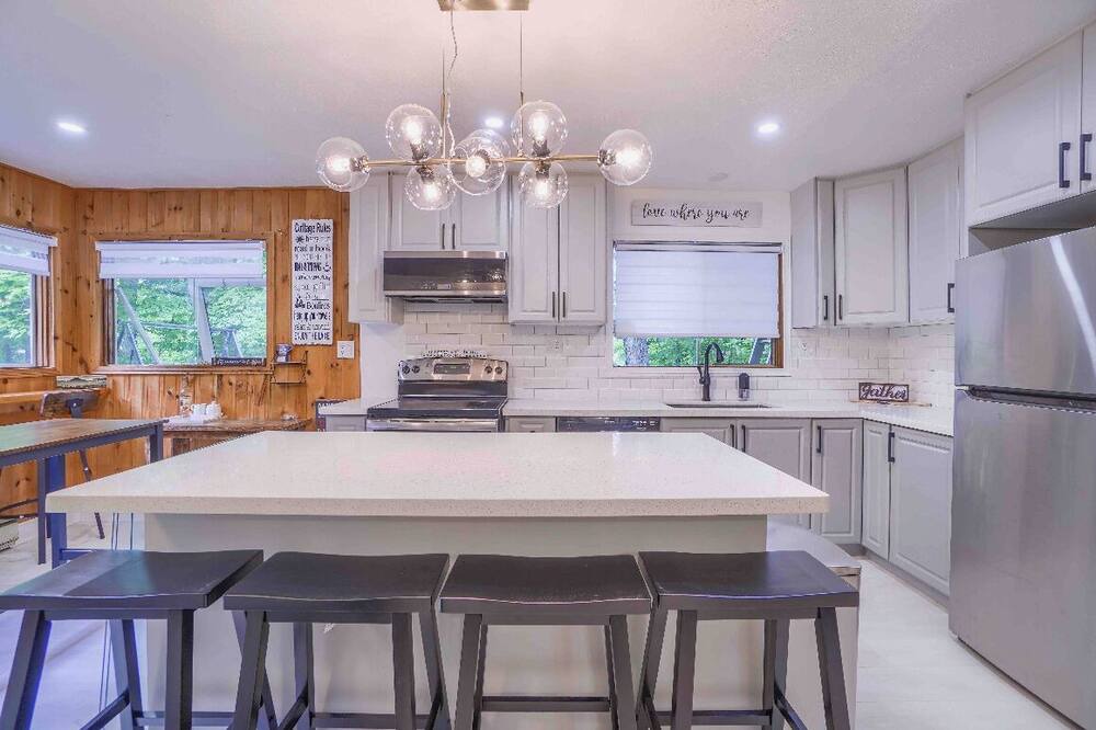 Photo of Kitchen in Coboconk