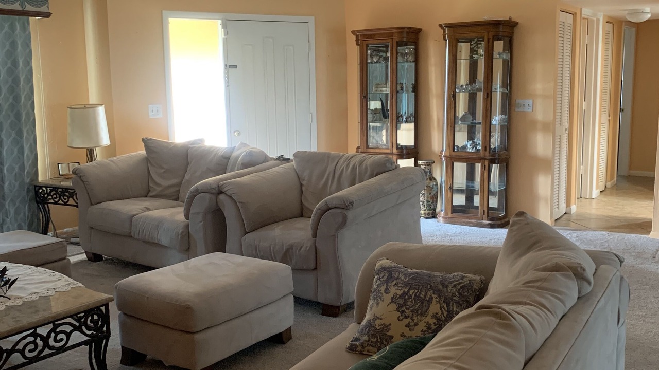 Photo of Livingroom in Golden Gate