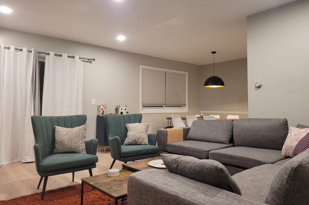 Photo of Livingroom in Naperville