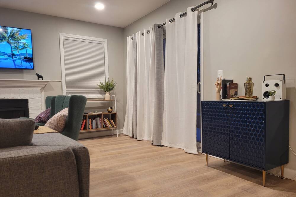 Photo of Livingroom in Naperville