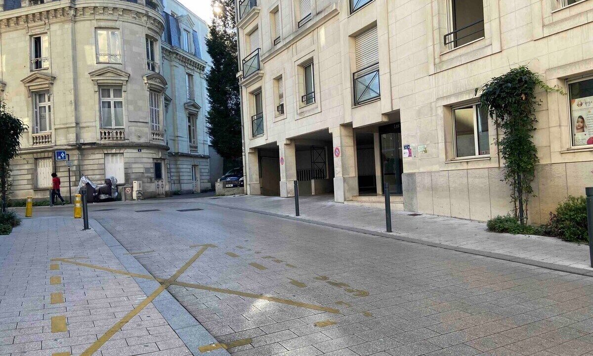 Photo of Others in Downtown Angers