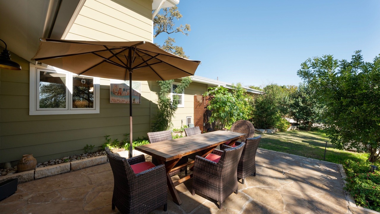 Photo of Outdoor in West Oak Hill