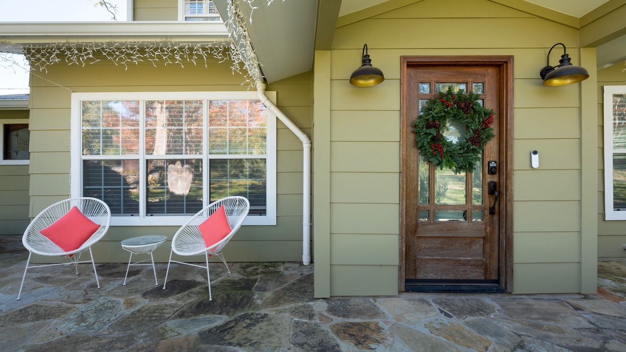 Photo of Patio Balcony in West Oak Hill