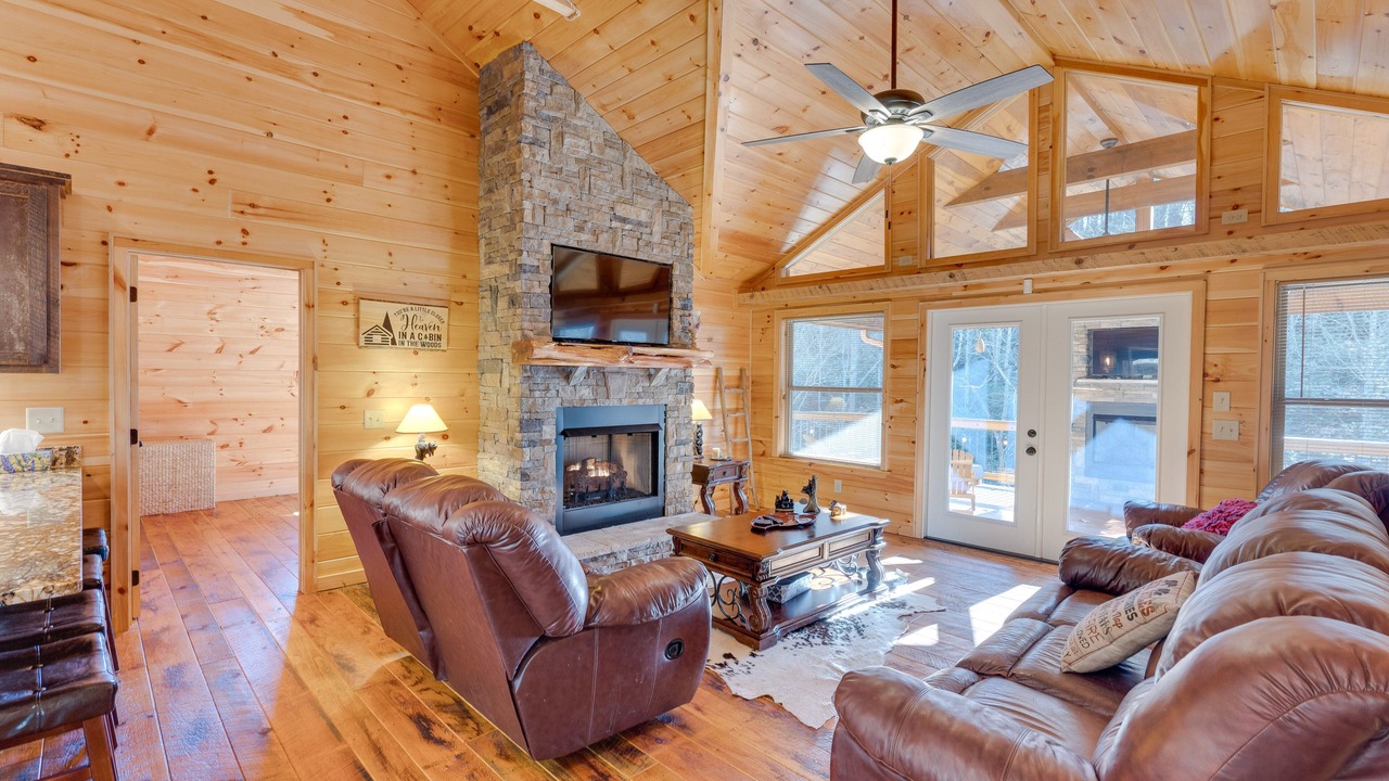 Photo of Livingroom in Tarheel