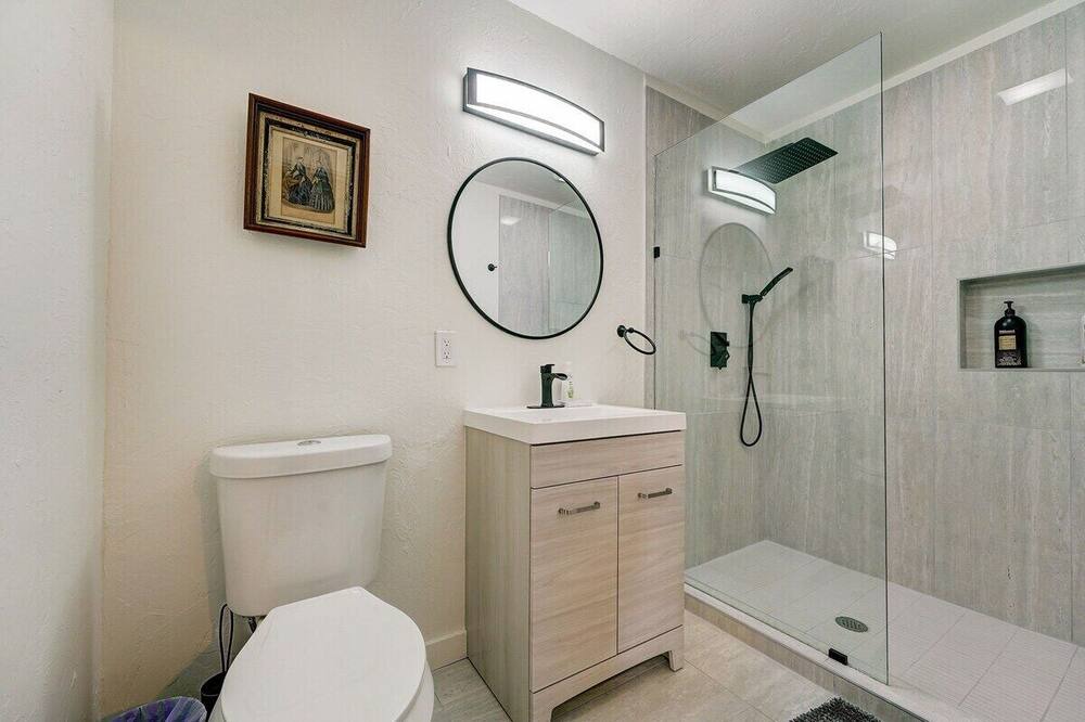 Photo of Bathroom in Central Oklahoma City