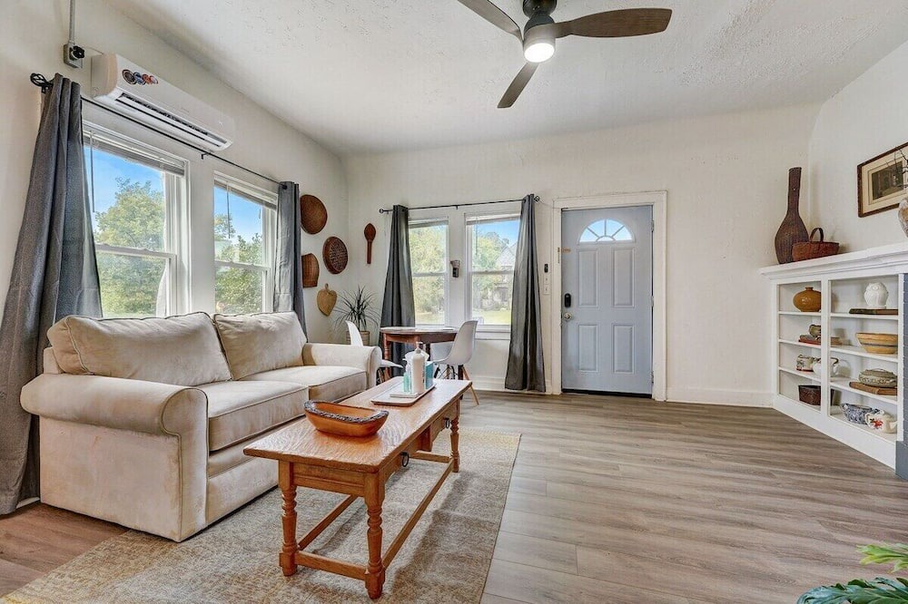 Photo of Bedroom in Central Oklahoma City