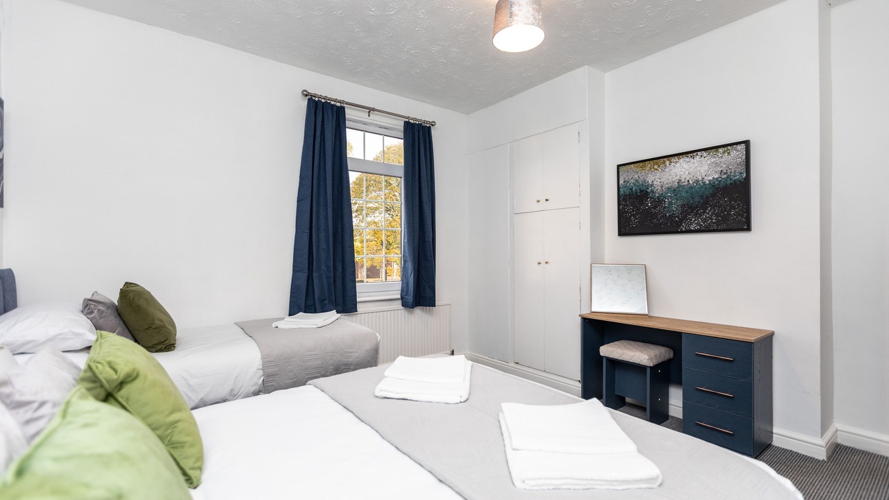 Photo of Others in Hemsworth