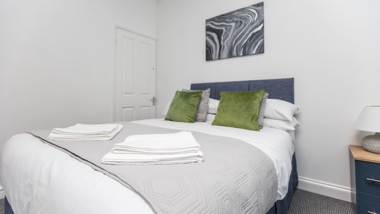 Photo of Others in Hemsworth