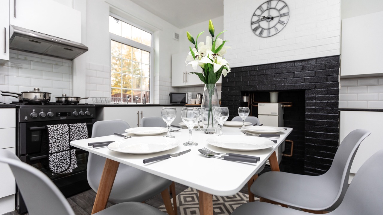 Photo of Others in Hemsworth