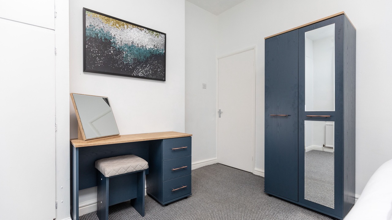 Photo of Others in Hemsworth