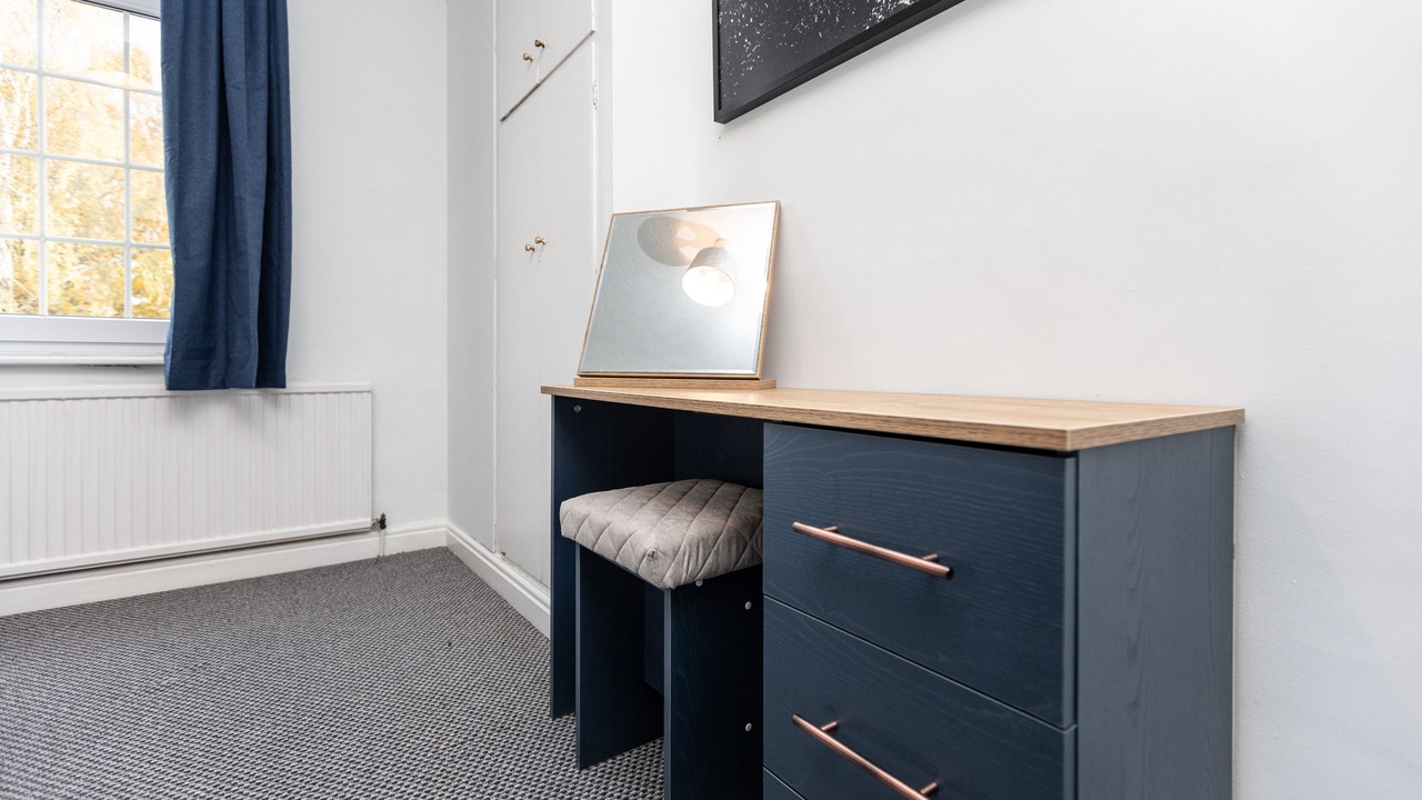 Photo of Others in Hemsworth