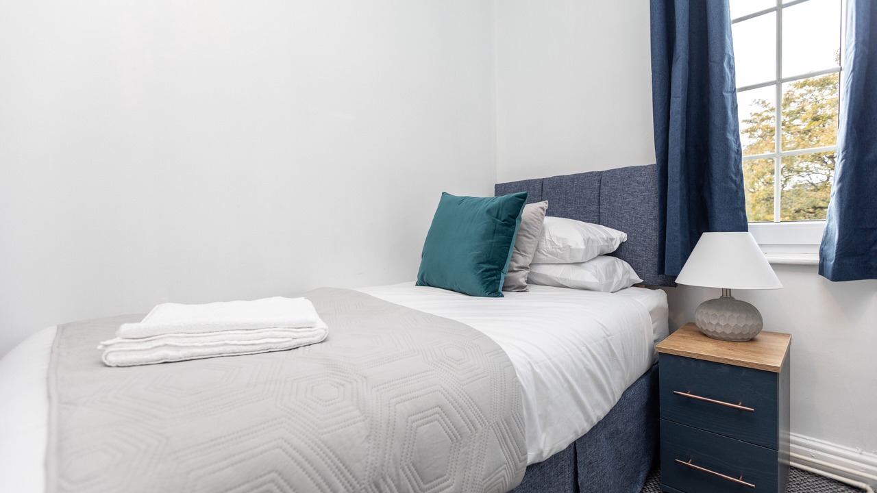 Photo of Others in Hemsworth