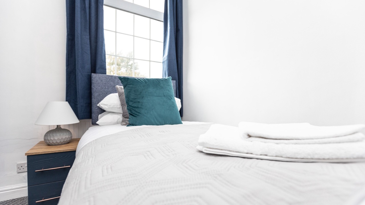 Photo of Others in Hemsworth