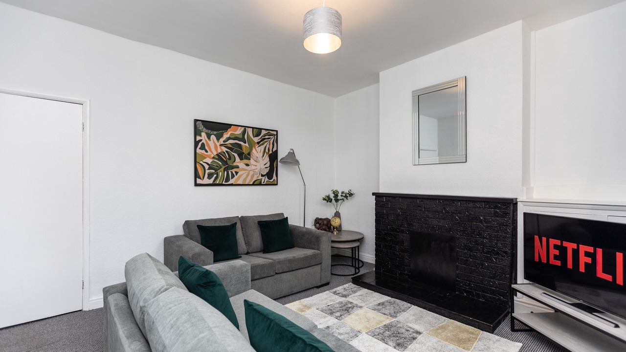 Photo of Others in Hemsworth