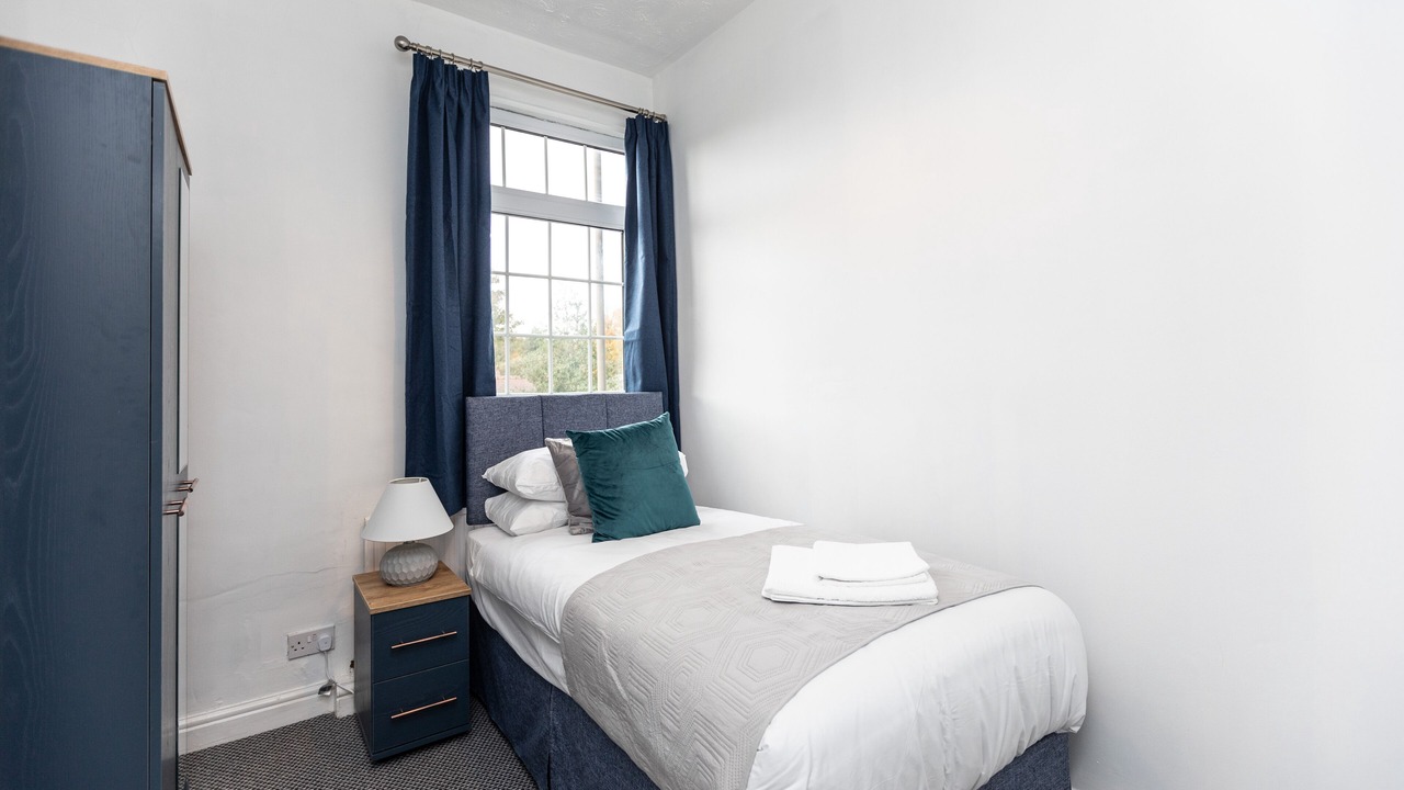 Photo of Others in Hemsworth