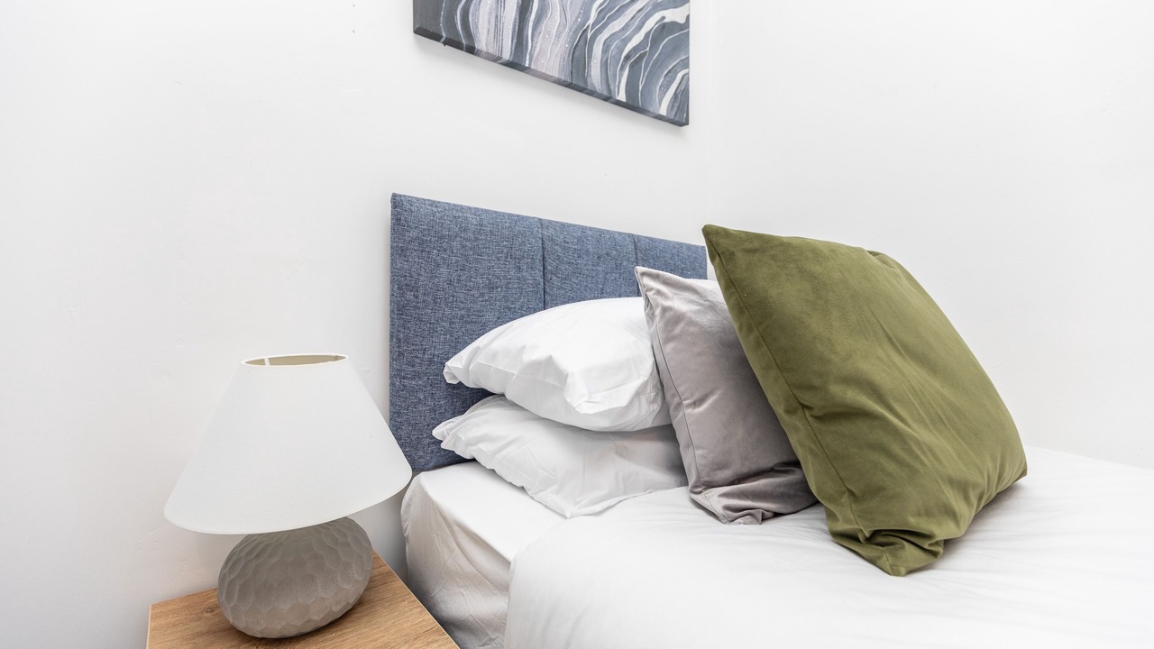 Photo of Others in Hemsworth