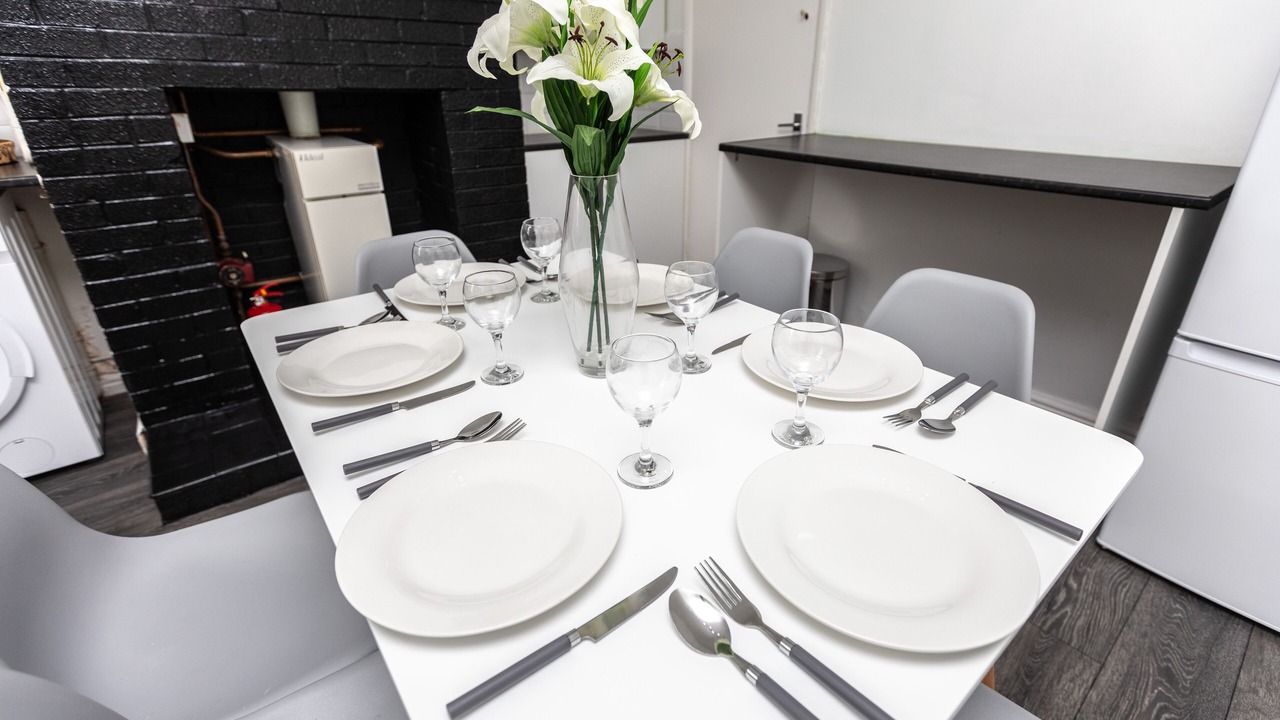 Photo of Others in Hemsworth