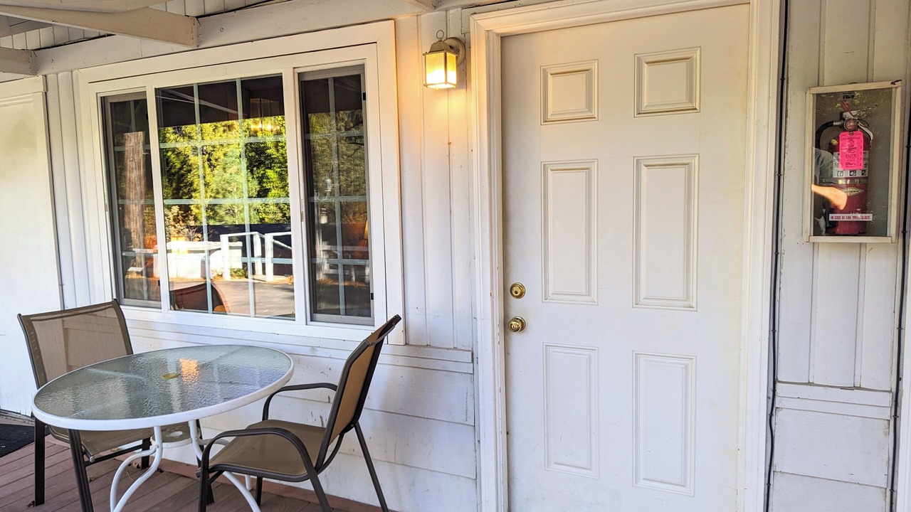Photo of Bedroom in Idyllwild