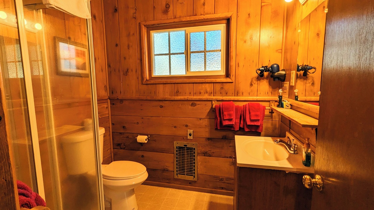 Photo of Bathroom in Idyllwild