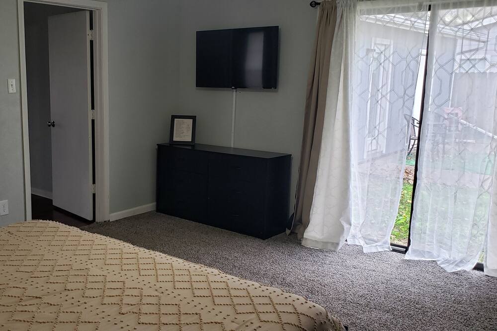 Photo of Bedroom in Port Lavaca