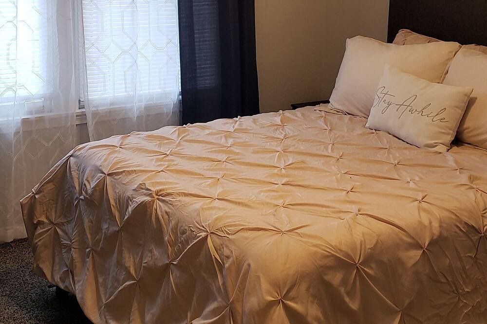 Photo of Bedroom in Port Lavaca