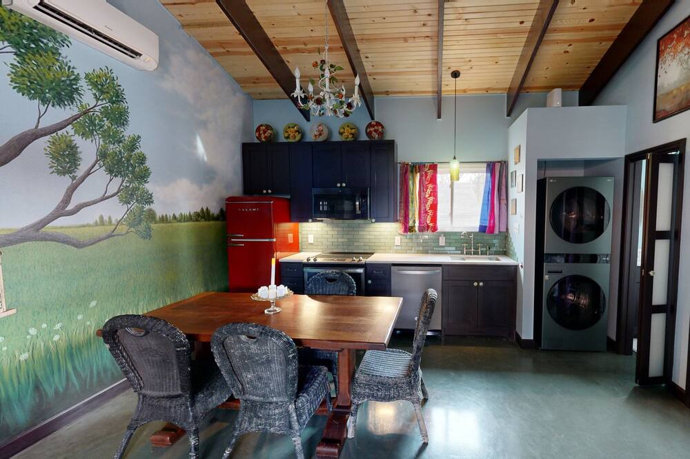 Photo of Kitchen in Capital View
