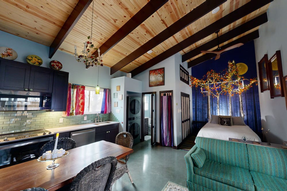Photo of Kitchen in Capital View