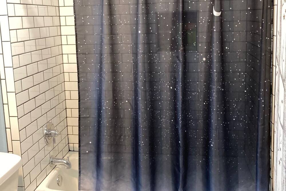 Photo of Bathroom in Capital View