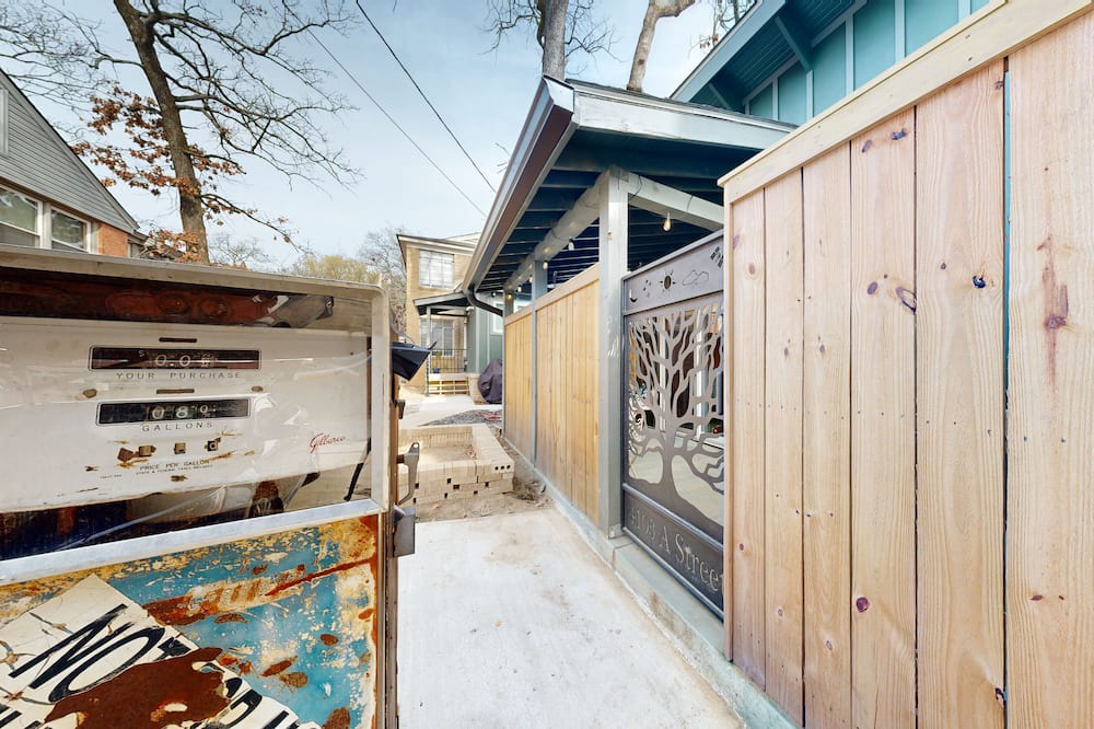 Photo of Outdoor in Capital View