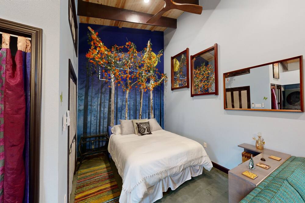 Photo of Bedroom in Capital View