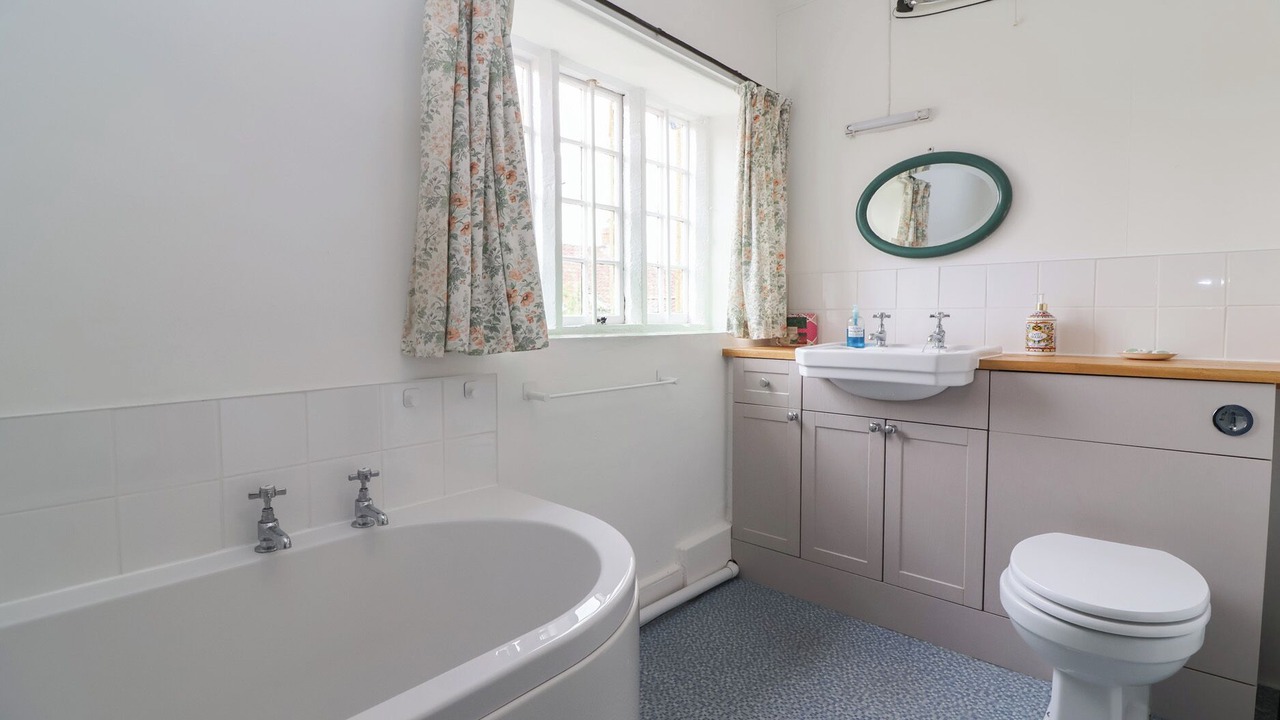 Photo of Bathroom in Montacute