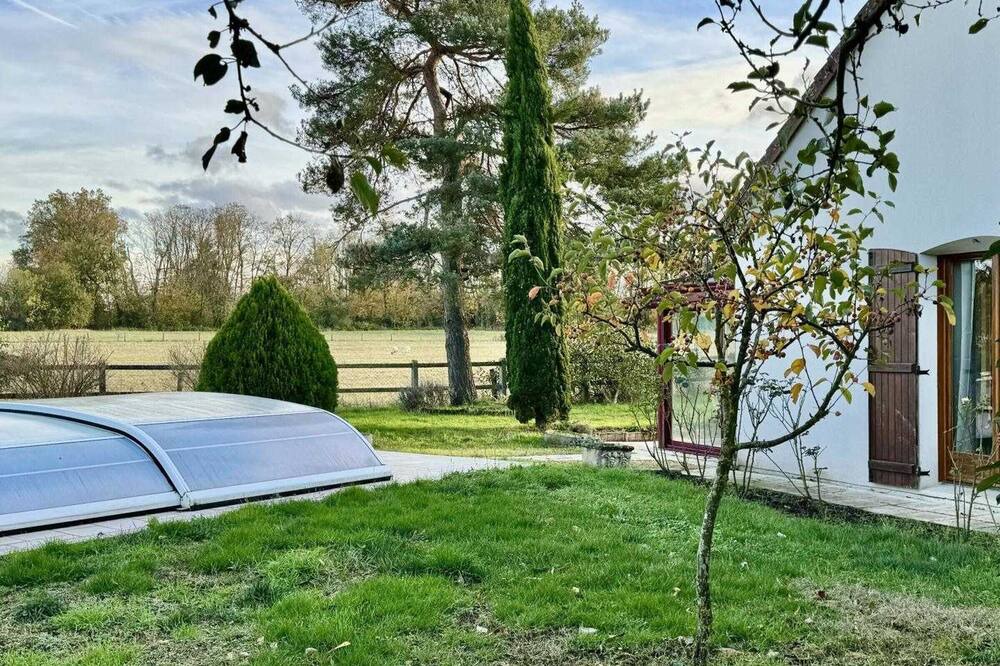 Photo of Outdoor in Avermes