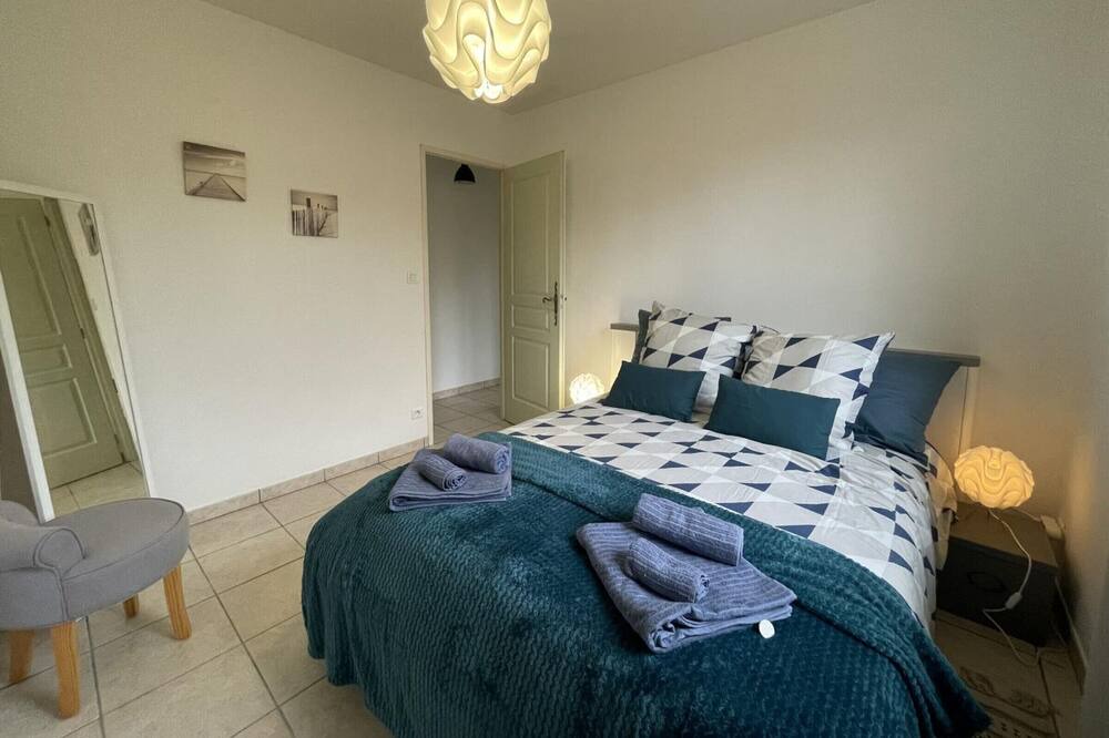 Photo of Bedroom in Avermes