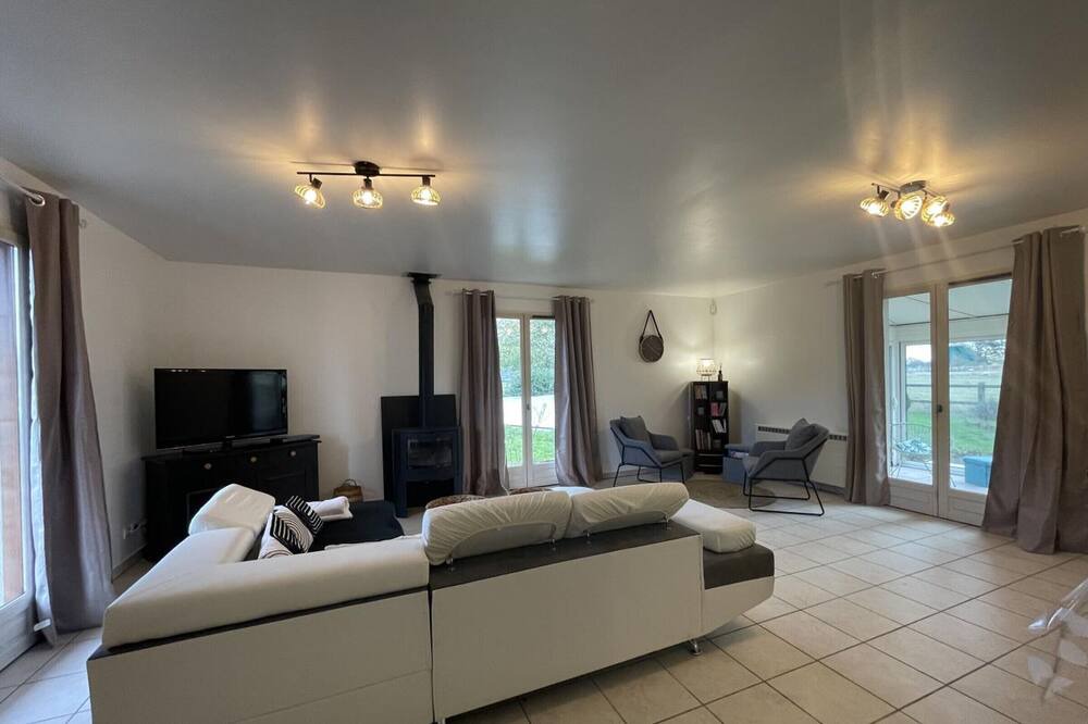 Photo of Livingroom in Avermes