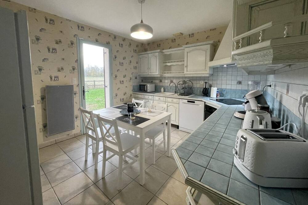 Photo of Kitchen in Avermes