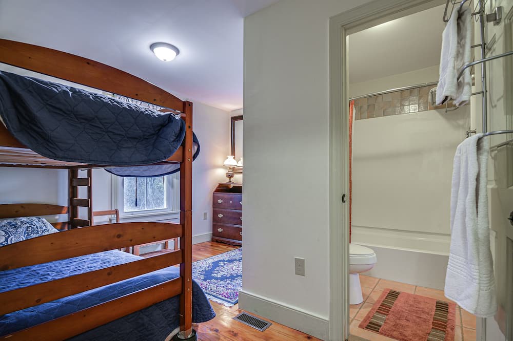 Photo of Bathroom in Middletown