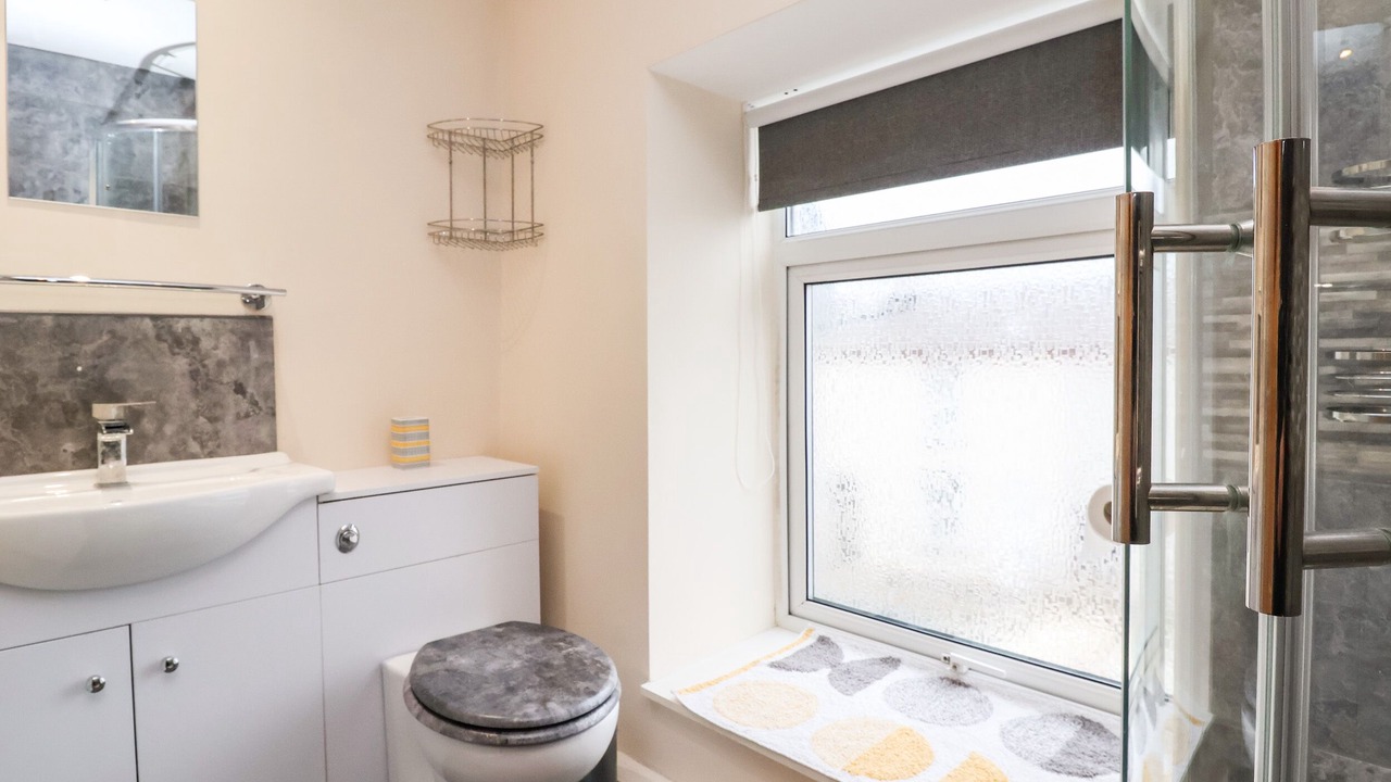 Photo of Others in Gwersyllt