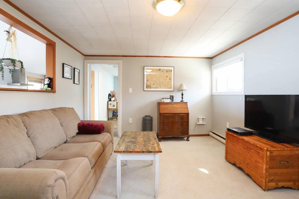 Photo of Livingroom in Batchawana Bay