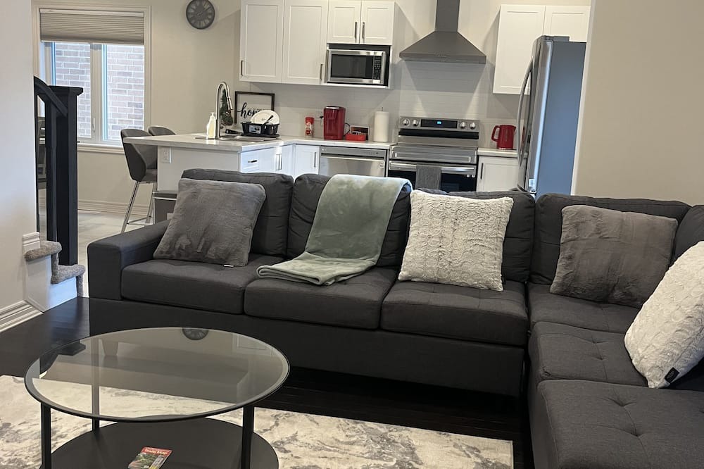 Photo of Livingroom in Glen Huron