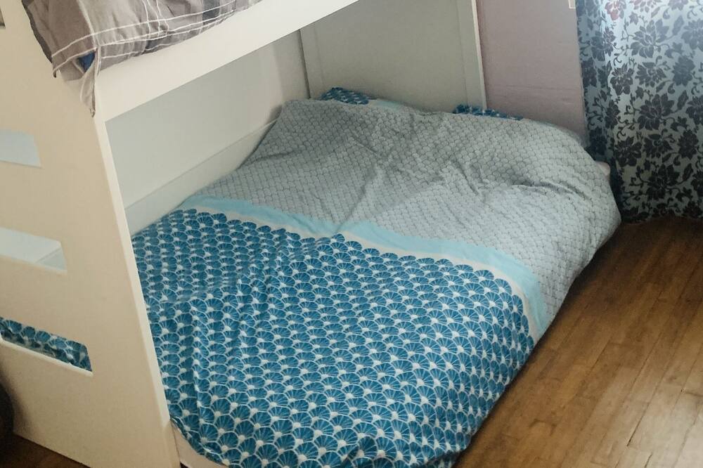 Photo of Bedroom in Saint-Jacques-de-la-Lande