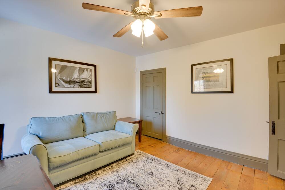 Photo of Livingroom in Town of Hounsfield