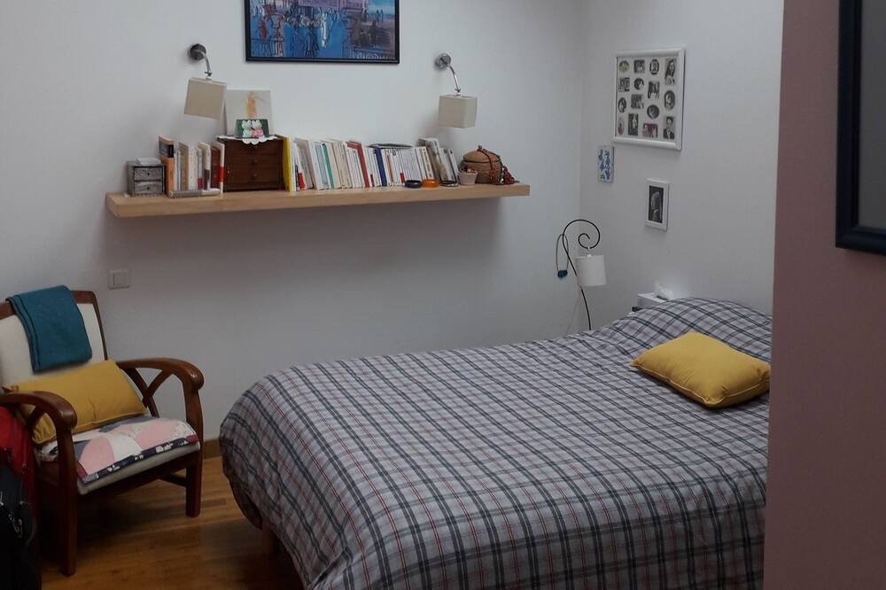Photo of Bedroom in Bagneux