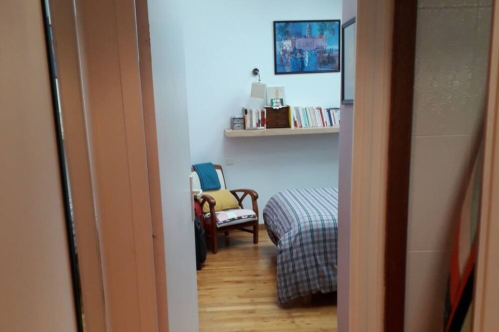 Photo of Bedroom in Bagneux