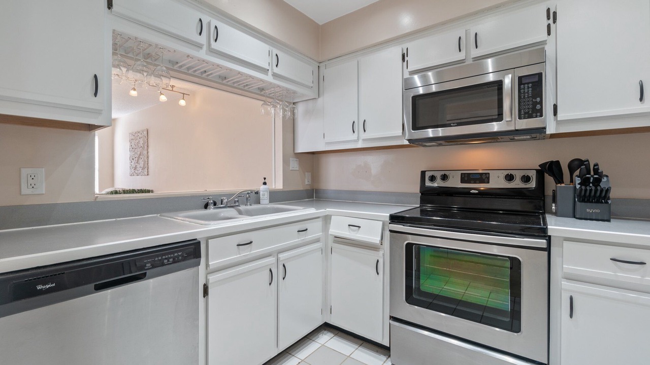 Photo of Kitchen in Chic's Beach